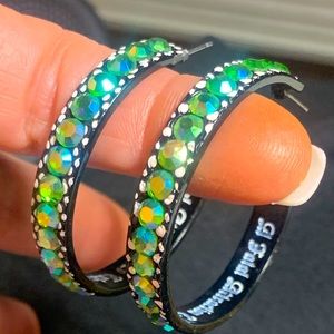 Harajuku A Fatal Attraction to Cuteness hoops